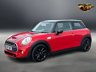 Used 2018 MINI Hatch Cooper Chili Red - Interior and Exterior details 15