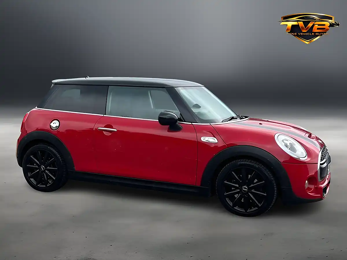 Used 2018 MINI Hatch Cooper Chili Red - Interior and Exterior details 3