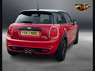 Used 2018 MINI Hatch Cooper Chili Red - Interior and Exterior details 7