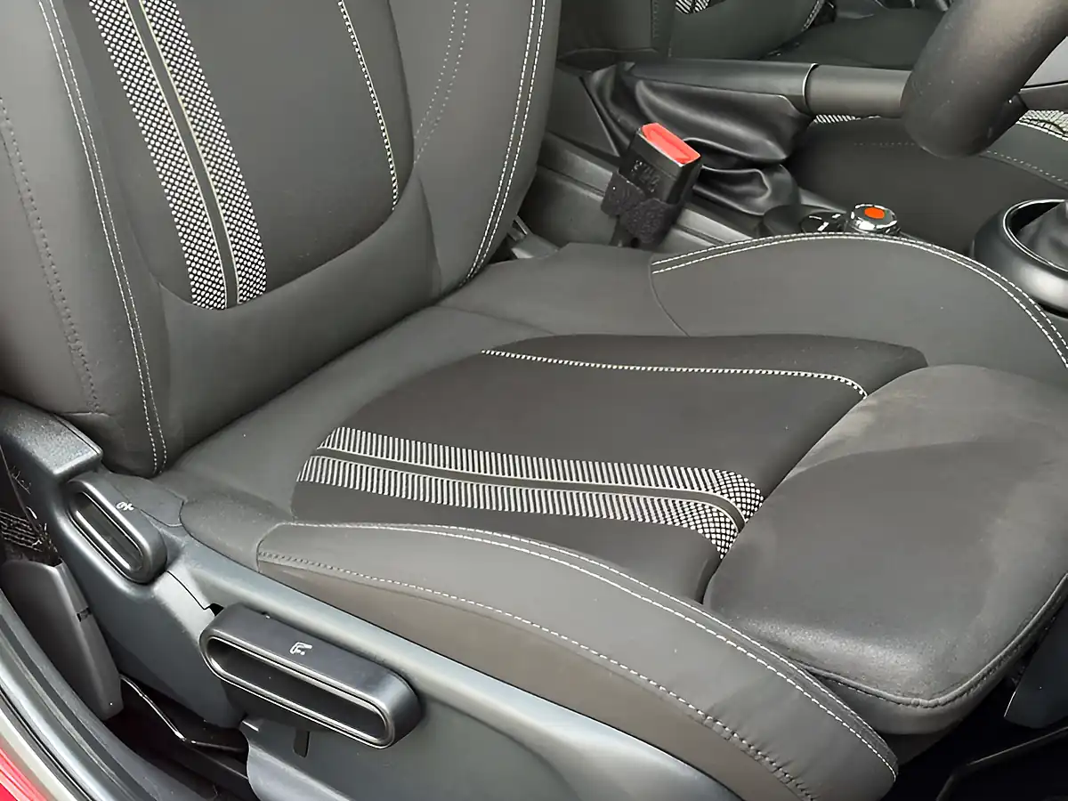 Used 2018 MINI Hatch Cooper Chili Red - Interior and Exterior details 13