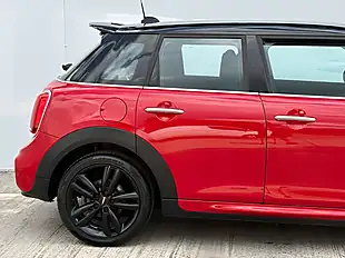 Used 2018 MINI Hatch Cooper Chili Red - Interior and Exterior details 6