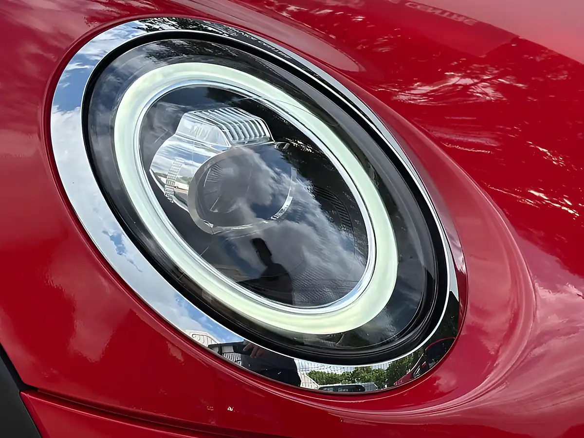 Used 2018 MINI Hatch Cooper Chili Red - Interior and Exterior details 9