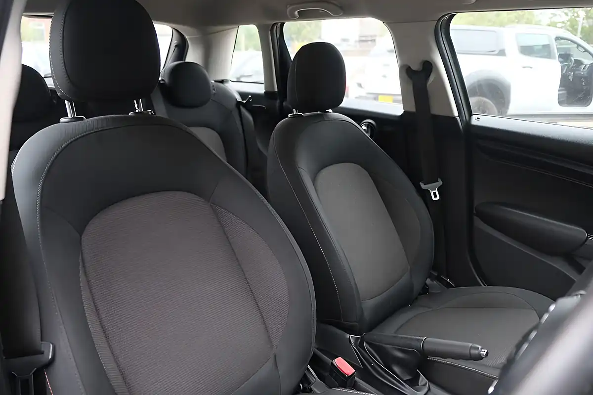 Used 2018 MINI Hatch Cooper Classic Grey - Interior and Exterior details 13