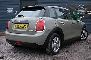 Used 2018 MINI Hatch Cooper Classic Grey - Interior and Exterior details 4
