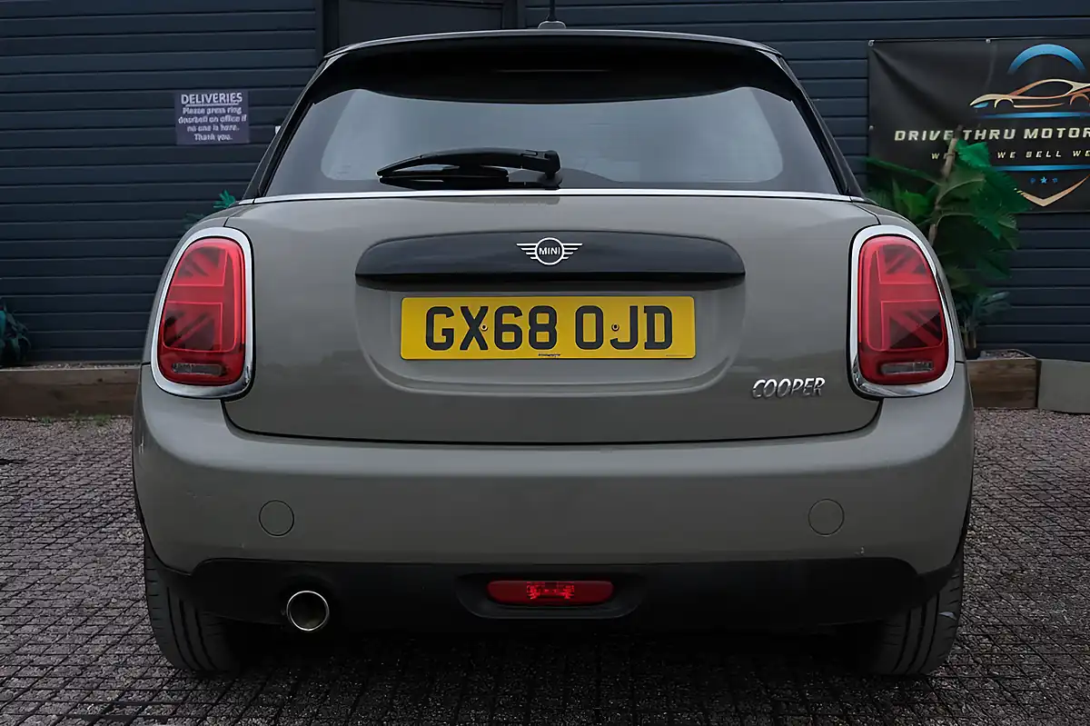 Used 2018 MINI Hatch Cooper Classic Grey - Interior and Exterior details 5