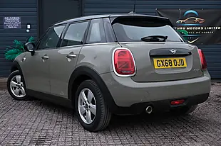 Used 2018 MINI Hatch Cooper Classic Grey - Interior and Exterior details 6