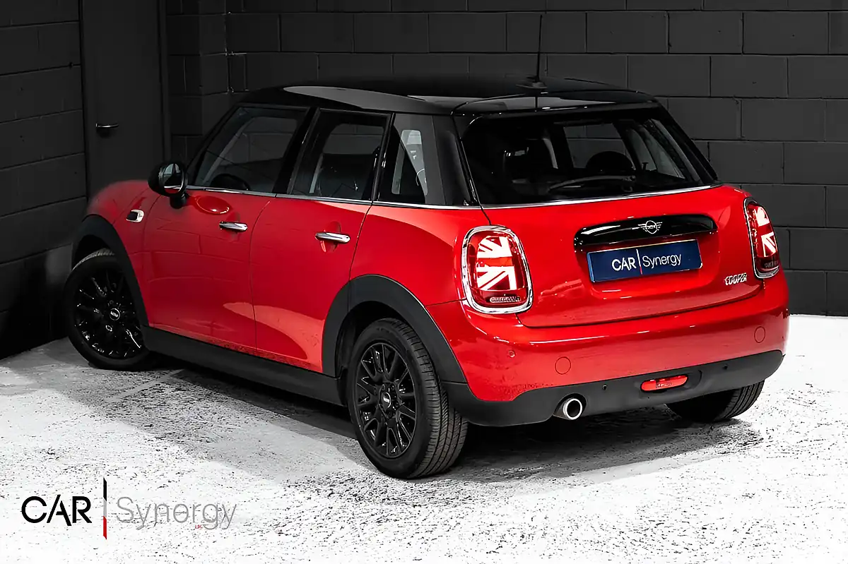 Used 2018 MINI Hatch Cooper Classic Red - Interior and Exterior details 3
