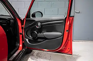 Used 2018 MINI Hatch Cooper Classic Red - Interior and Exterior details 5