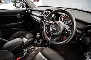 Used 2018 MINI Hatch Cooper Classic Red - Interior and Exterior details 6
