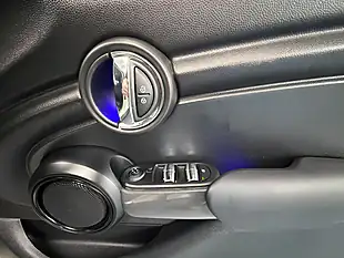 Used 2018 MINI Hatch Cooper Classic White - Interior and Exterior details 13