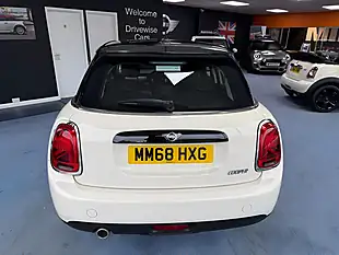 Used 2018 MINI Hatch Cooper Classic White - Interior and Exterior details 8