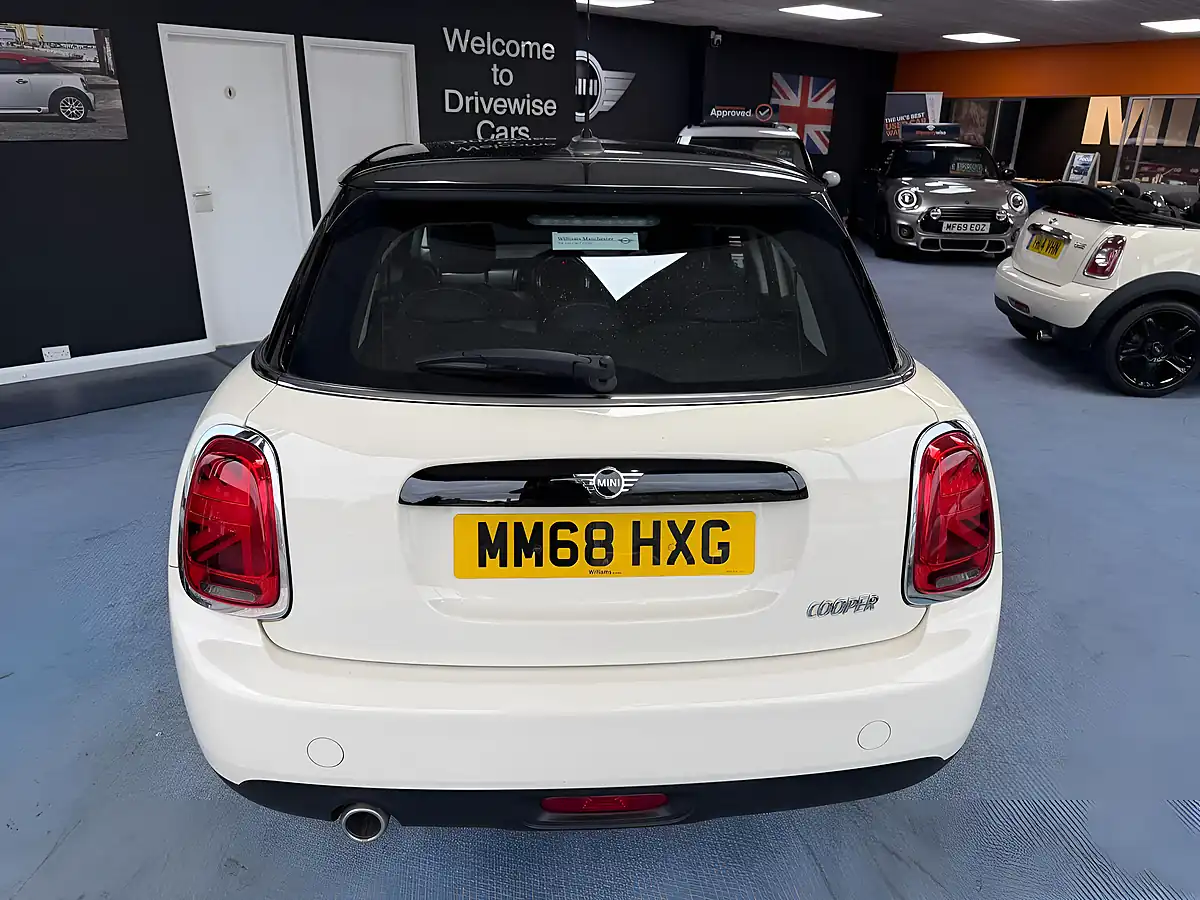 Used 2018 MINI Hatch Cooper Classic White - Interior and Exterior details 8