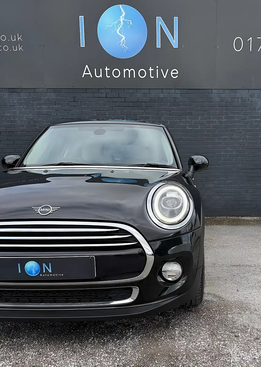 Used 2018 MINI Hatch Cooper Exclusive Midnight Black Met - A94 - Interior and Exterior details 4