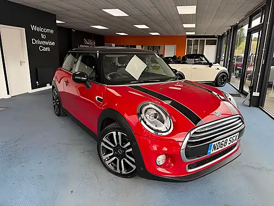 2018 MINI Hatch Cooper Exclusive
