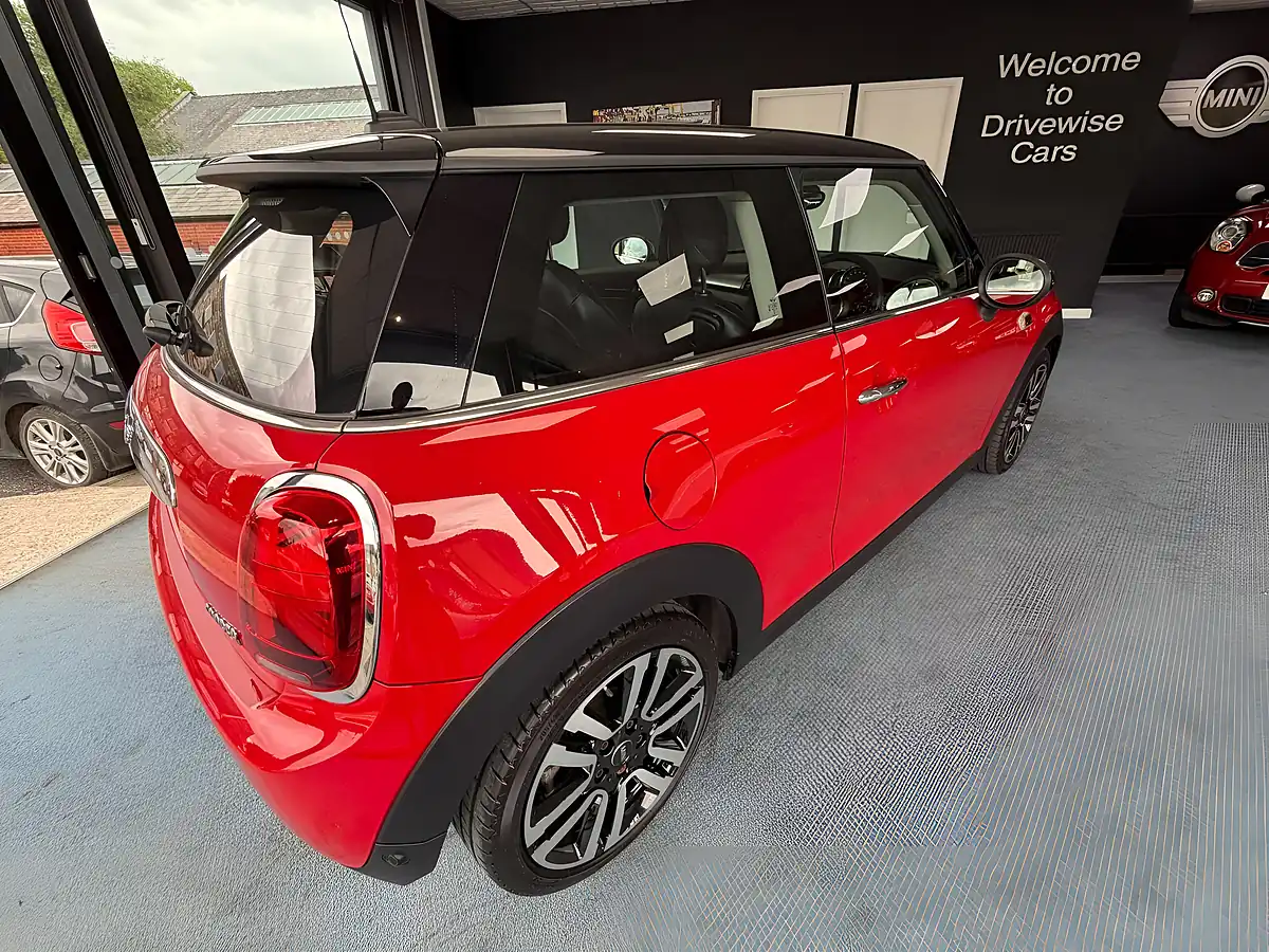 Used 2018 MINI Hatch Cooper Exclusive Red - Interior and Exterior details 11