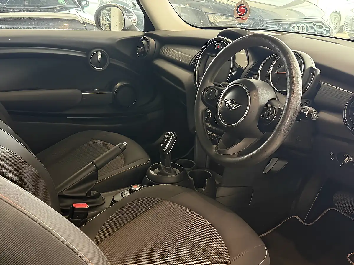 Used 2018 MINI Hatch Cooper Grey - Interior and Exterior details 11