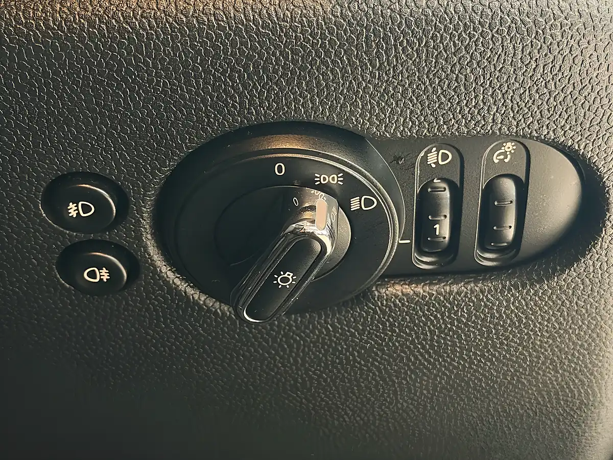 Used 2018 MINI Hatch Cooper Grey - Interior and Exterior details 13