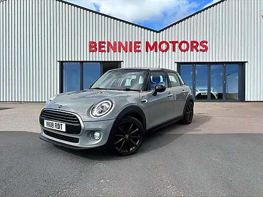 2018 MINI Hatch Cooper D