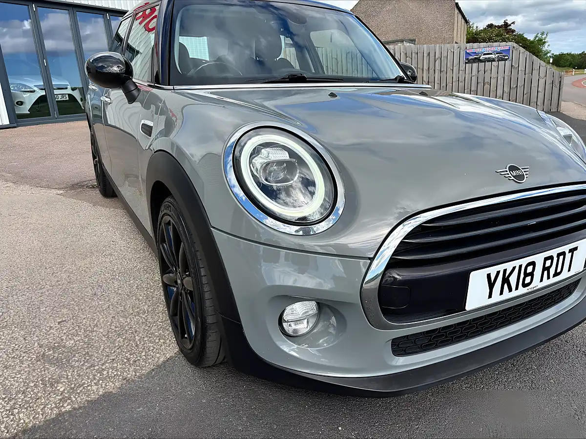 Used 2018 MINI Hatch Cooper Grey - Interior and Exterior details 10