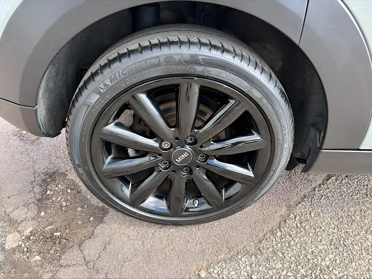 Used 2018 MINI Hatch Cooper Grey - Interior and Exterior details 16