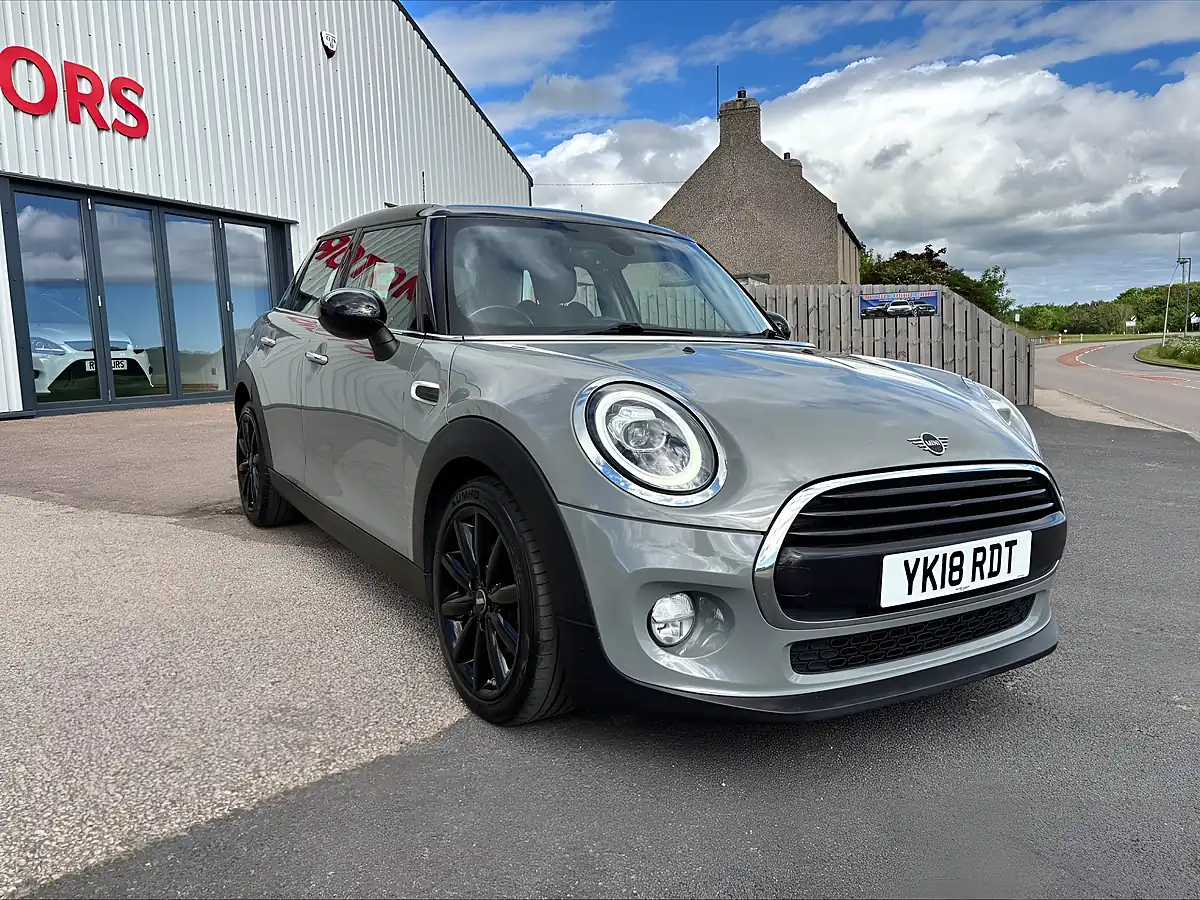 Used 2018 MINI Hatch Cooper Grey - Interior and Exterior details 2