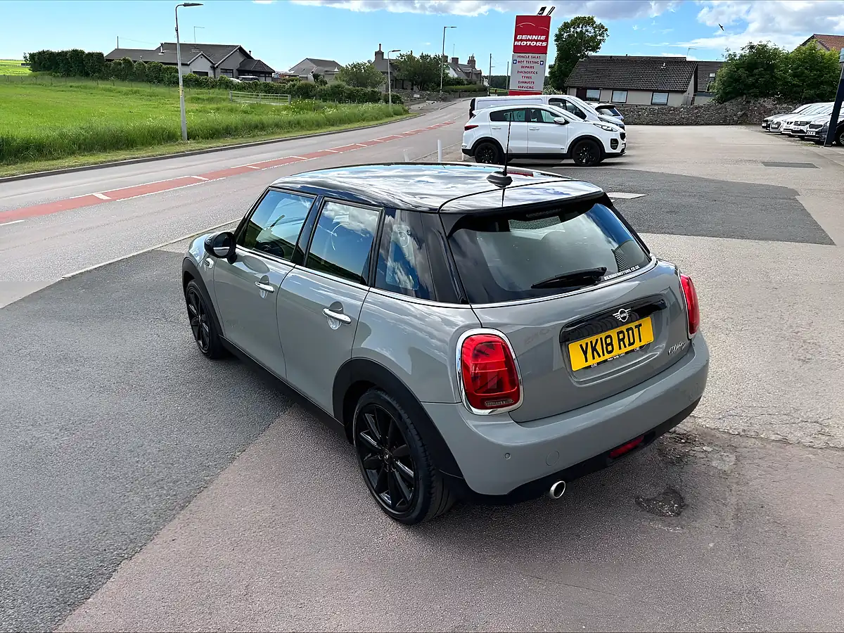Used 2018 MINI Hatch Cooper Grey - Interior and Exterior details 9