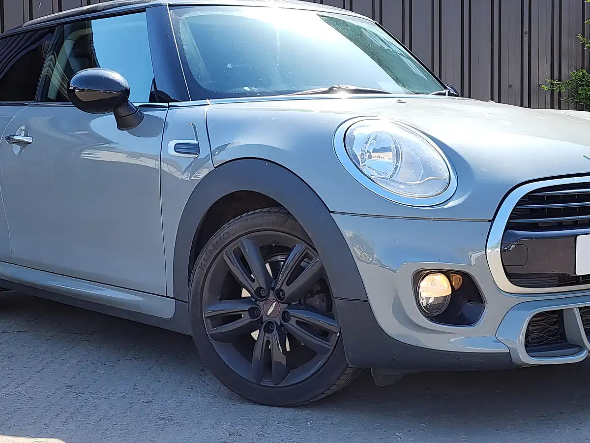 Used 2018 MINI Hatch Cooper Grey - Interior and Exterior details 2