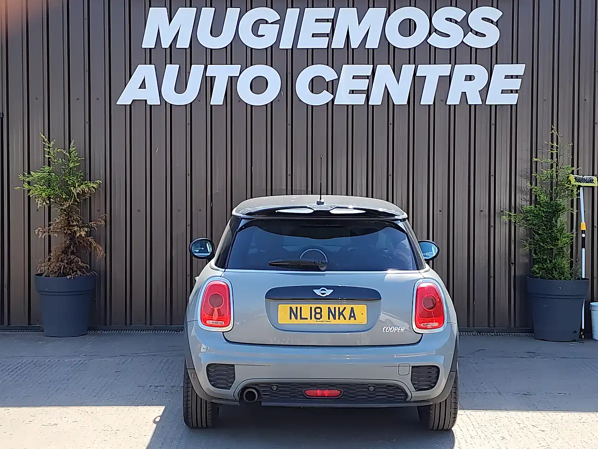 Used 2018 MINI Hatch Cooper Grey - Interior and Exterior details 4