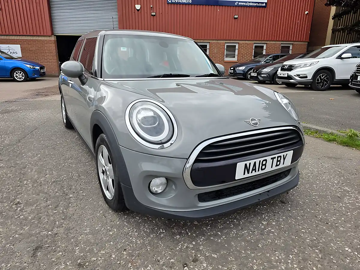 Used 2018 MINI Hatch Cooper Grey - Interior and Exterior details 12