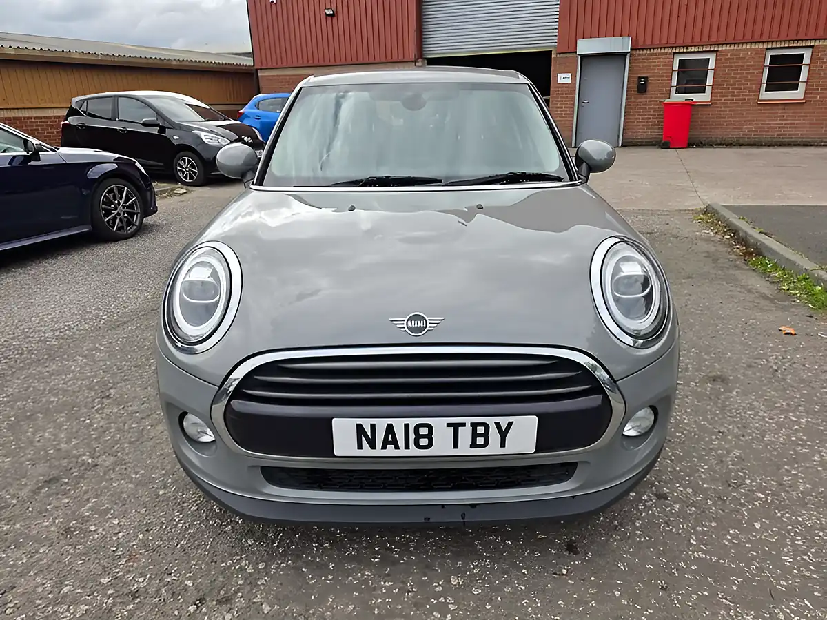 Used 2018 MINI Hatch Cooper Grey - Interior and Exterior details 2