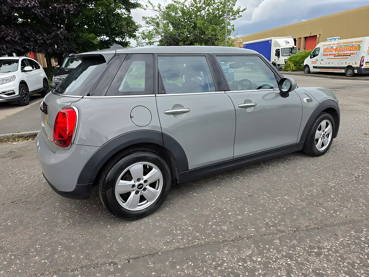Used 2018 MINI Hatch Cooper Grey - Interior and Exterior details 6