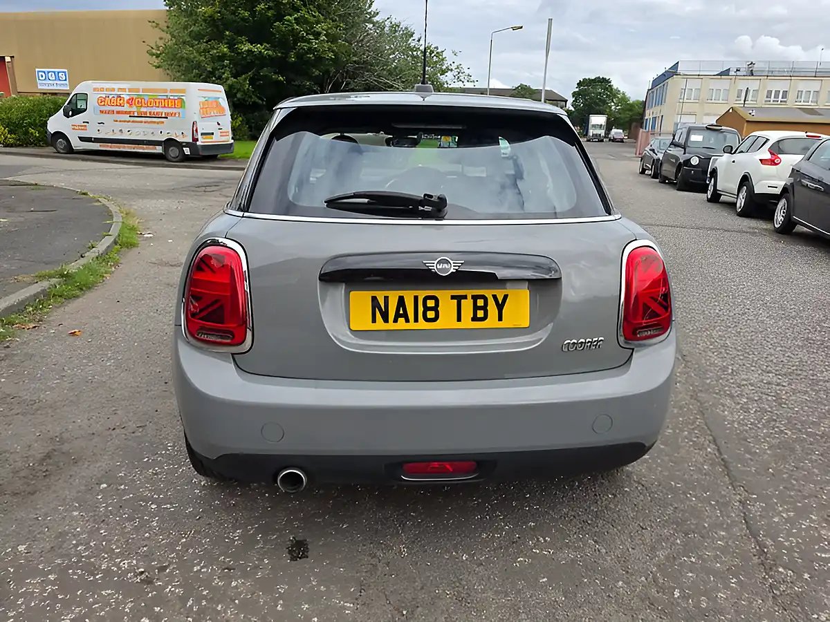 Used 2018 MINI Hatch Cooper Grey - Interior and Exterior details 9