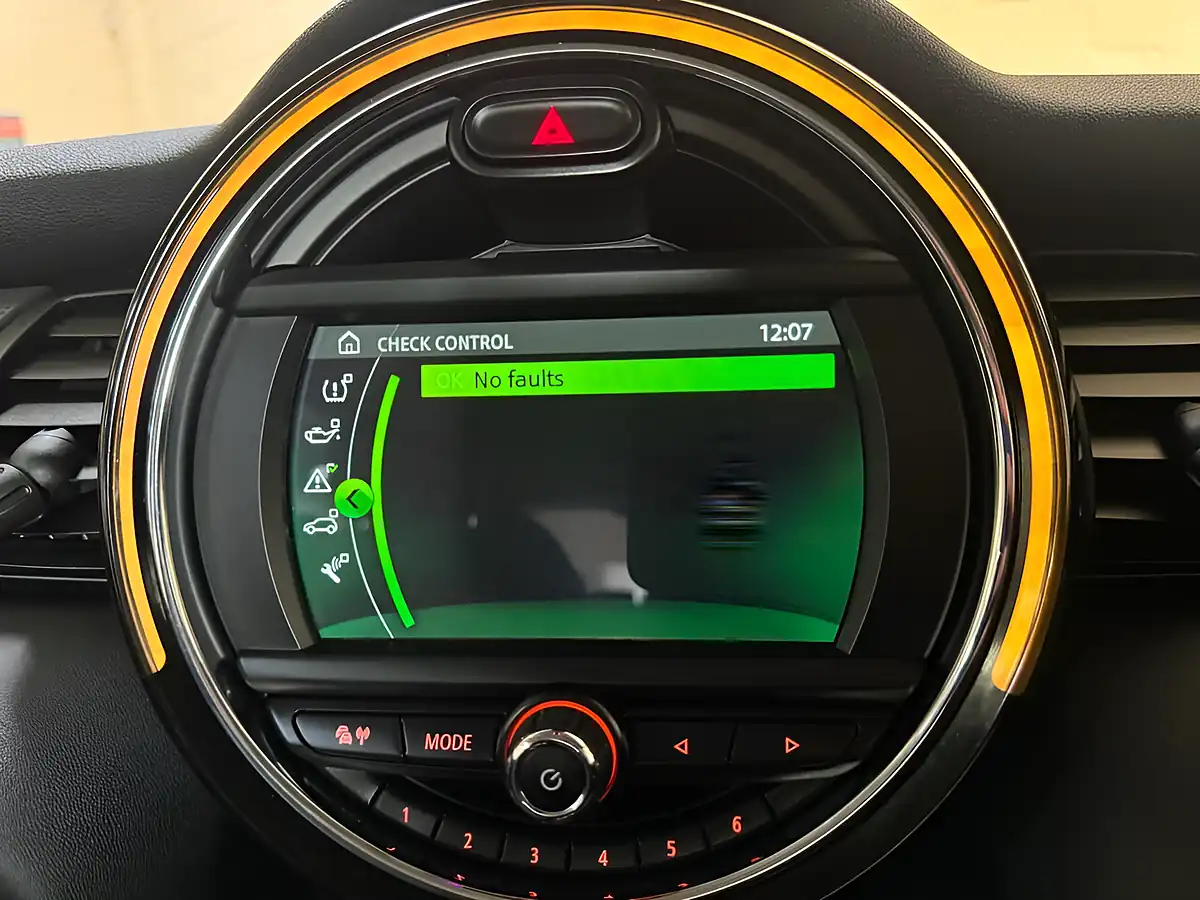Used 2018 MINI Hatch Cooper Grey - Interior and Exterior details 18