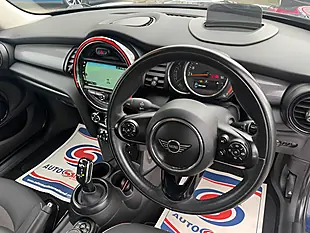 Used 2018 MINI Hatch Cooper Lapisluxury Blue - Interior and Exterior details 10