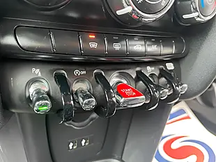 Used 2018 MINI Hatch Cooper Lapisluxury Blue - Interior and Exterior details 14