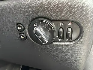 Used 2018 MINI Hatch Cooper Lapisluxury Blue - Interior and Exterior details 16