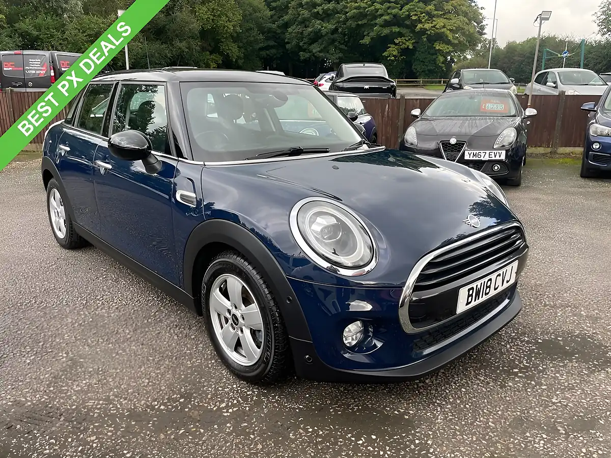 Used 2018 MINI Hatch Cooper Lapisluxury Blue - Interior and Exterior details 2