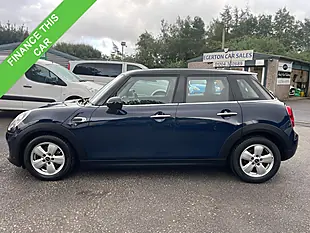 Used 2018 MINI Hatch Cooper Lapisluxury Blue - Interior and Exterior details 5