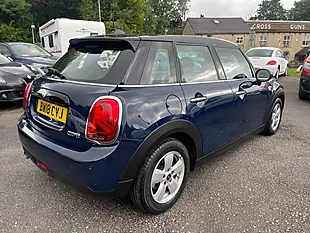Used 2018 MINI Hatch Cooper Lapisluxury Blue - Interior and Exterior details 8
