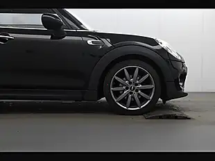 Used 2018 MINI Hatch Cooper Midnight Black - Interior and Exterior details 16