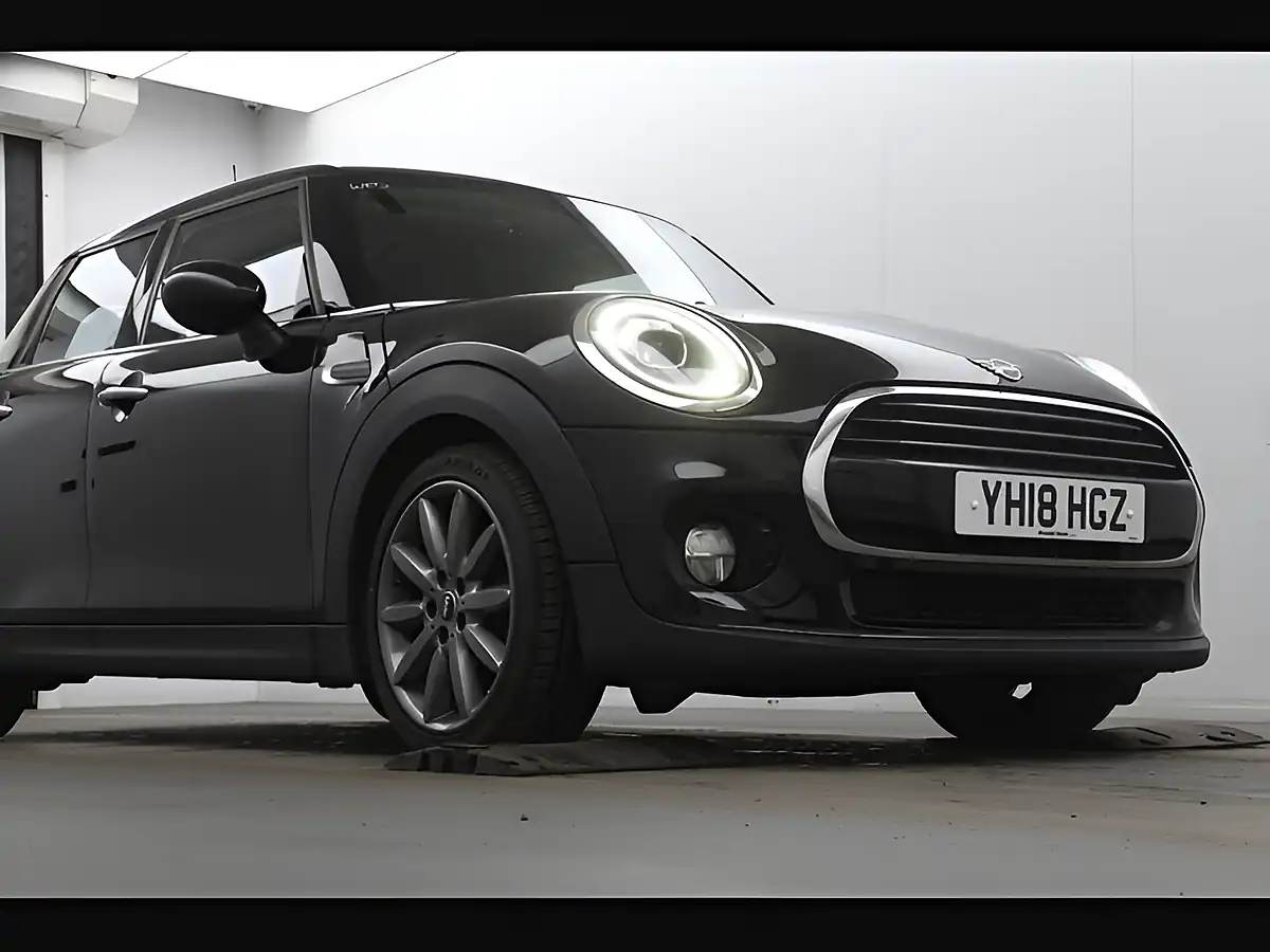 Used 2018 MINI Hatch Cooper Midnight Black - Interior and Exterior details 5