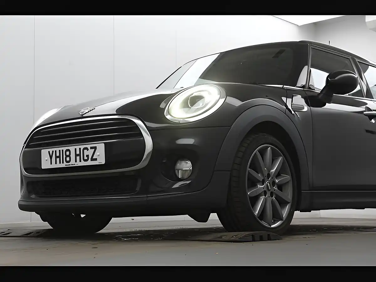 Used 2018 MINI Hatch Cooper Midnight Black - Interior and Exterior details 6
