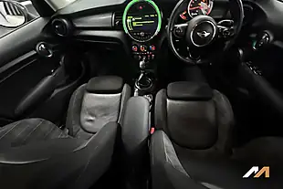 Used 2018 MINI Hatch Cooper Pepper White - Interior and Exterior details 3