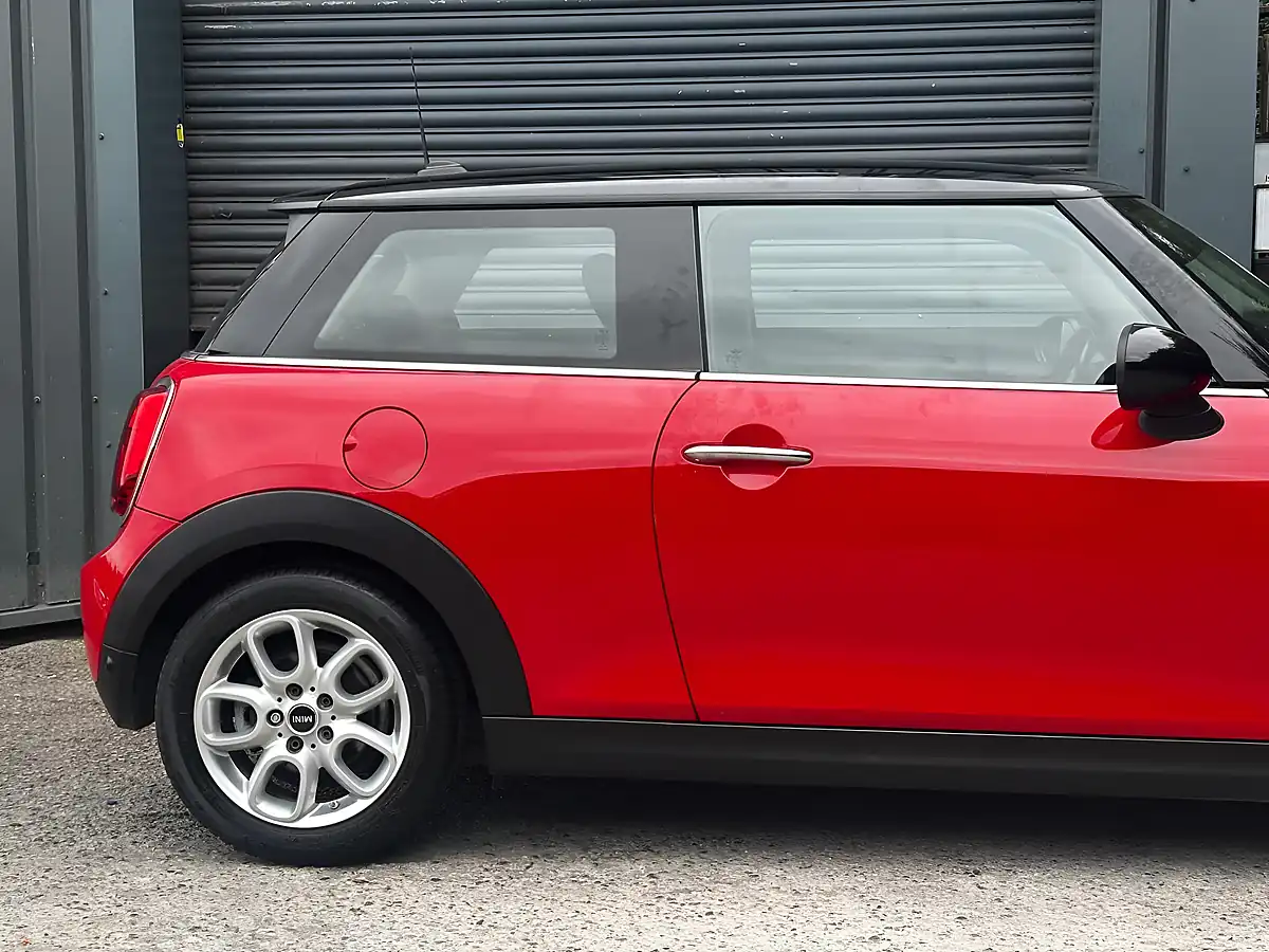 Used 2018 MINI Hatch Cooper Red - Interior and Exterior details 10