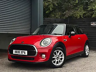 Used 2018 MINI Hatch Cooper Red - Interior and Exterior details 20