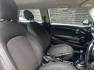 Used 2018 MINI Hatch Cooper Red - Interior and Exterior details 6