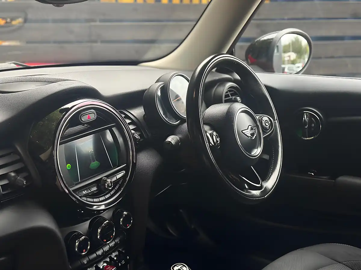 Used 2018 MINI Hatch Cooper Red - Interior and Exterior details 8
