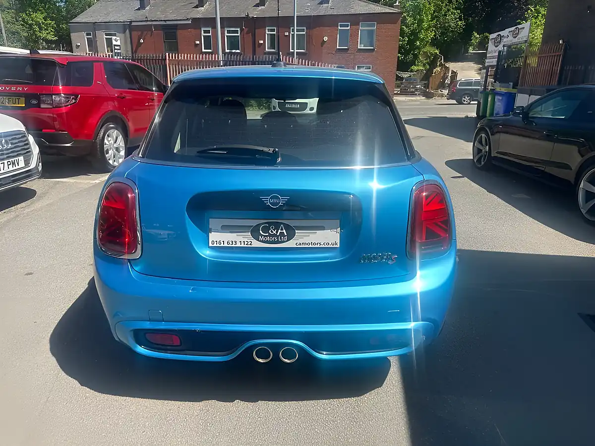 Used 2018 MINI Hatch Cooper S Blue - Interior and Exterior details 7