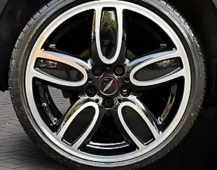 Used 2018 MINI Hatch Cooper S British Racing Green - Interior and Exterior details 12