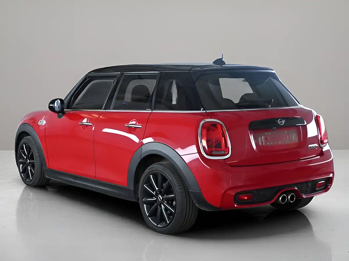 Used 2018 MINI Hatch Cooper S Chili Red - Interior and Exterior details 4